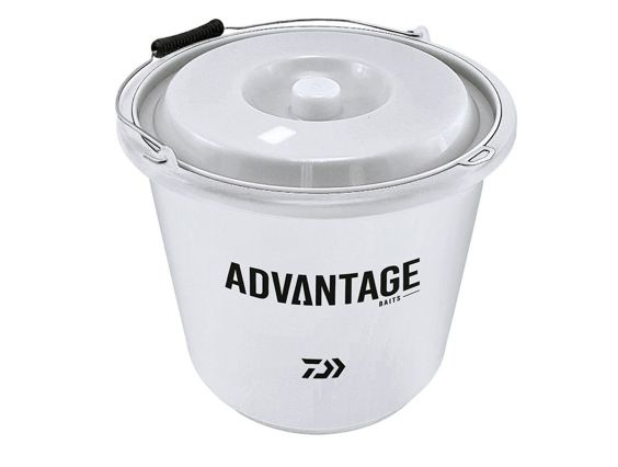 CUBO DAIWA ADVANTAGE CON TAPA
